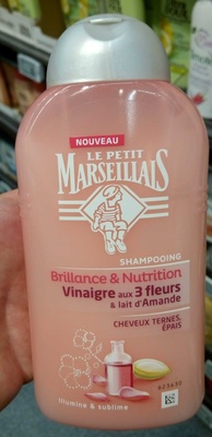 Le Petit Marseillais Shampooing Brillance & Nutrition Vinaigre aux 3 fleurs et lait d'Amande