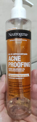 Gel de Limpeza NEUTROGENA® Acne Proofing™